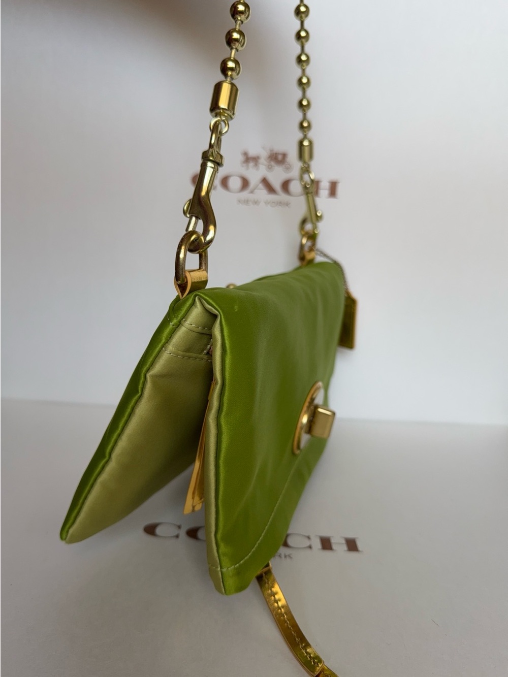 COACH AMA Satin Lime Green - Picture 4 of 9